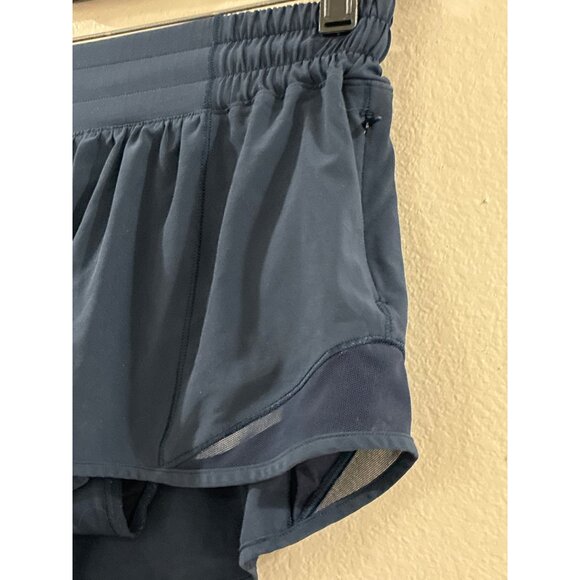 Lululemon Shorts Hotty Hot Low-Rise Lined Short 2.5 Women's size 6 gym running - Picture 4 of 8
